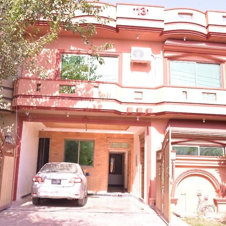 Redbury Guesthouse Islamabad Exterior photo